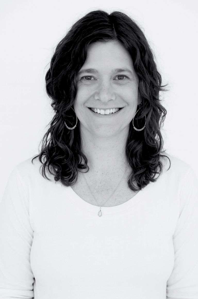 Dr. Liz Wallace, ND black and white