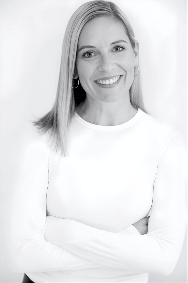 Lindsay Wojciechowski, FNP C black and whit